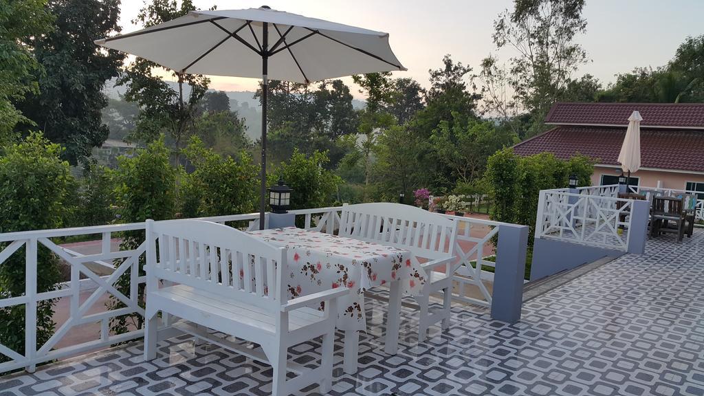 Farm Terrace Villa Kaengsopha Екстериор снимка
